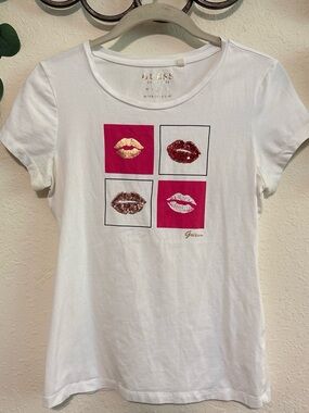 Y2K GUESS Sequined Lips Baby-Tee Top💕